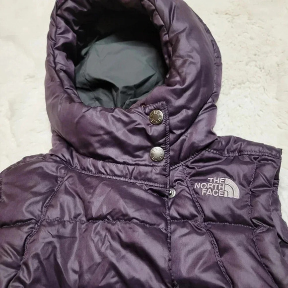 The North Face Oh Snap Purple 550 Down Filled Puffer Vest Hooded Jacket Size XS - Picture 7 of 7